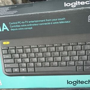 Logitech MEDIA Wireless Keyboard K400 Plus For Android And Pc NOT FOR MAC